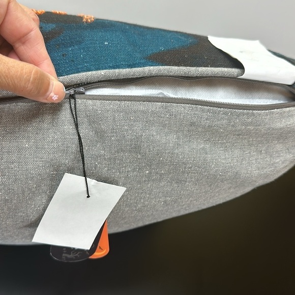 Feelin Spooky Beaded Halloween Pillow Haunted House Ghost Pumpkins Bats Moon NWT - Picture 8 of 11